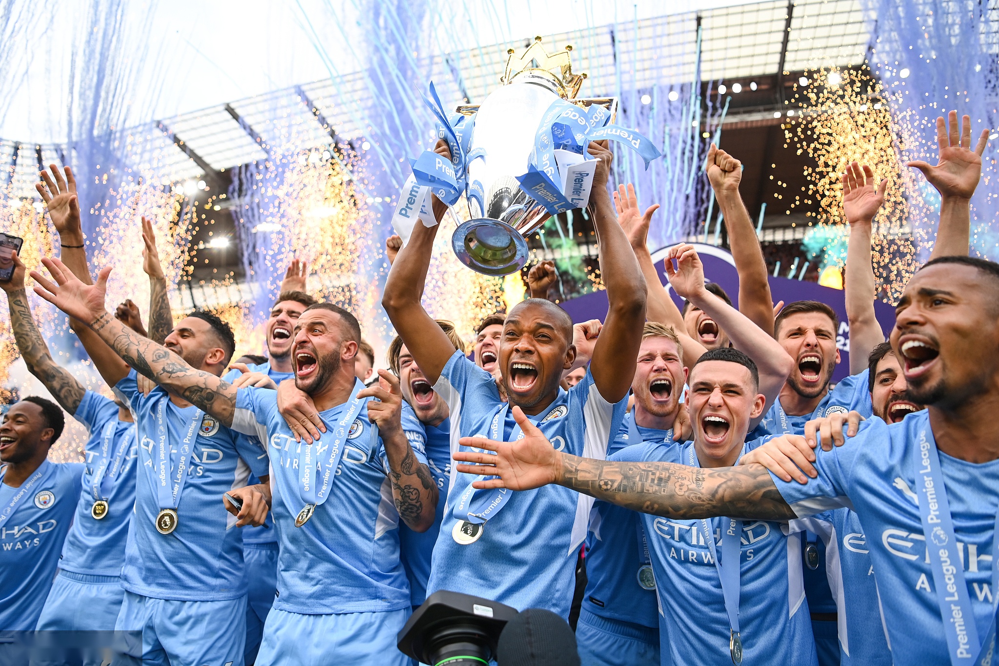 法甲赛场甚 法甲赛场甚